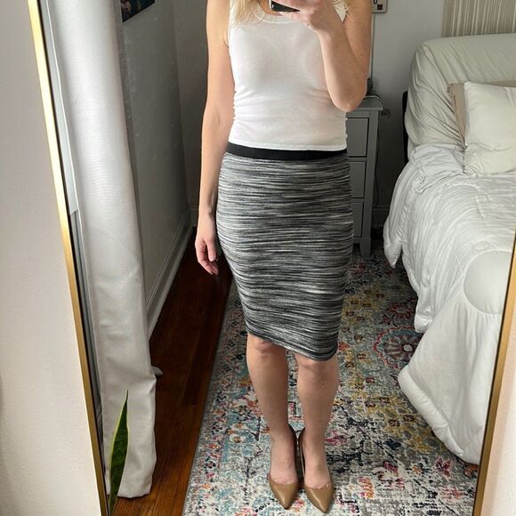 Trina‎ Turk Ashby Skirt Heather Gray Petite - Picture 2 of 8